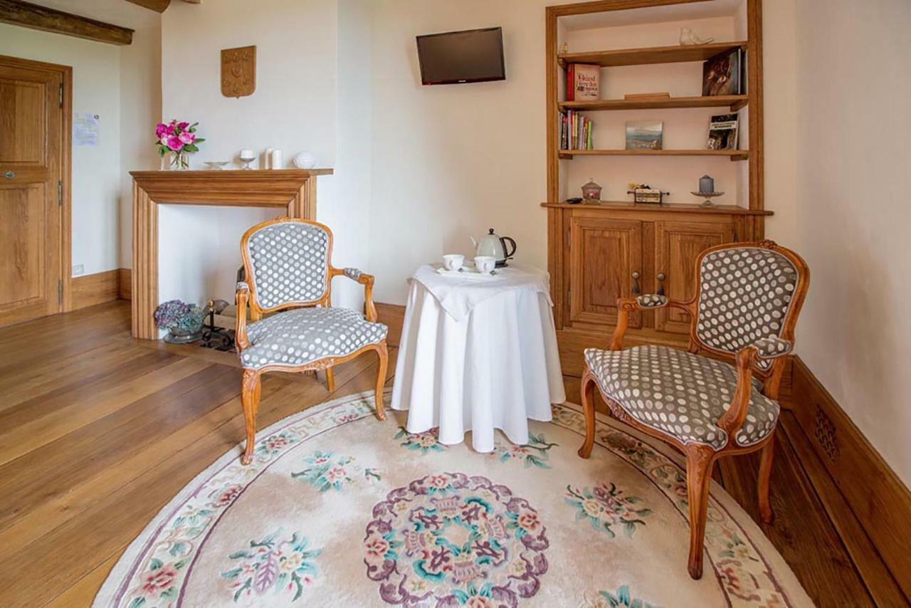 Les Goubelins Bed and Breakfast La Lande-d'Airou Eksteriør billede